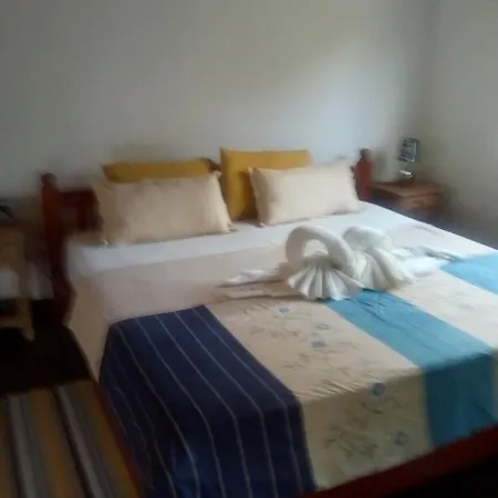 Corner Bay Apartments Beau Vallon,Mahe Victoria Exterior photo