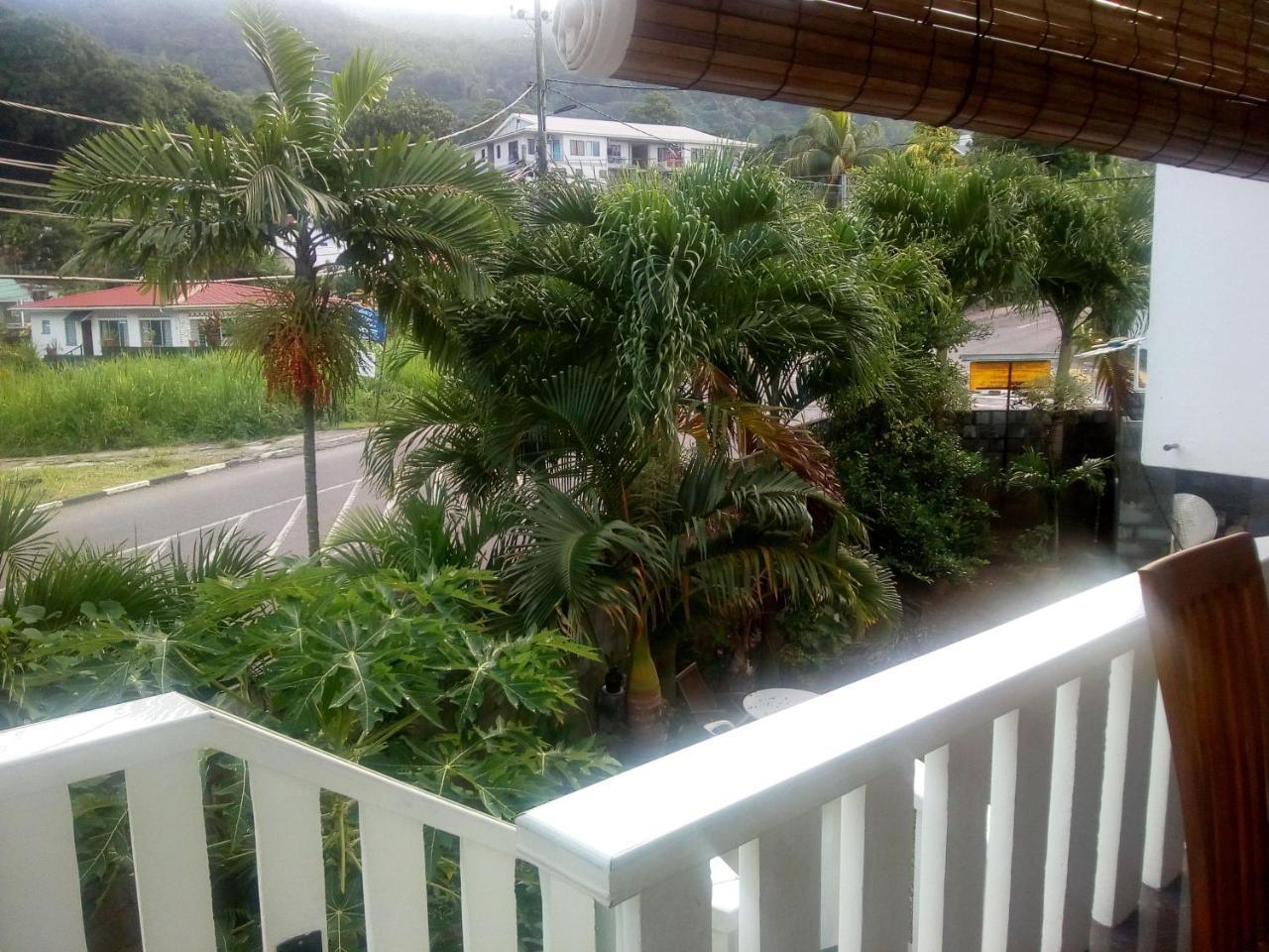 Corner Bay Beau Vallon,mahe *